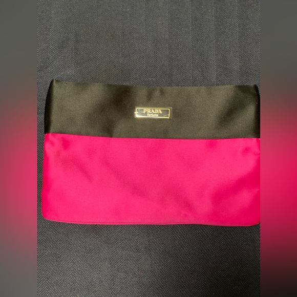 PRADA POUCH Cosmetic Bag Makeup Pouch NEW! - Picture 2 of 3
